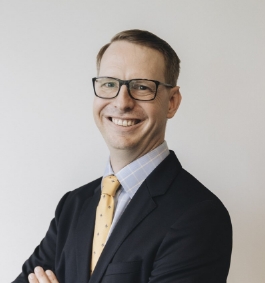 Dr Matthew Warren img Dermatologists - 2